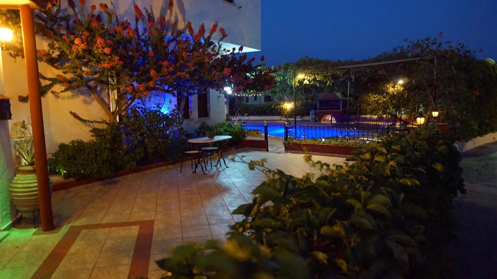Hotel Mary Marathokampos Exterior photo