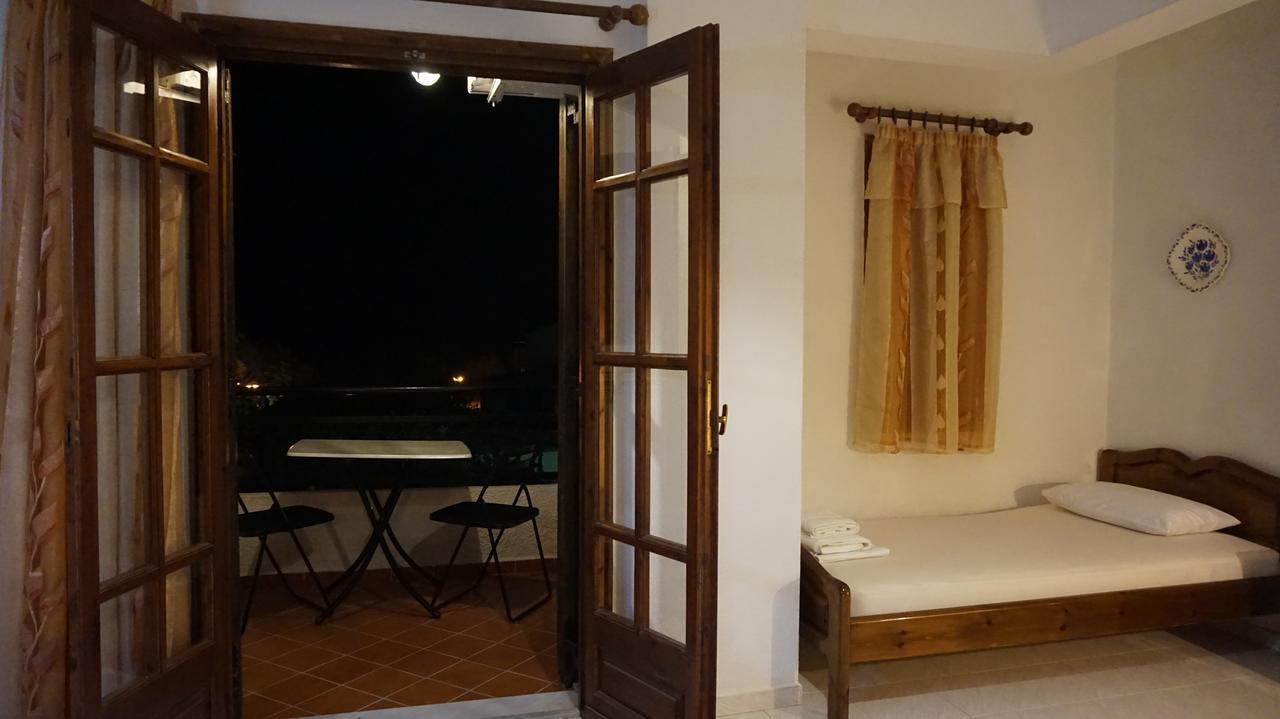 Hotel Mary Marathokampos Exterior photo